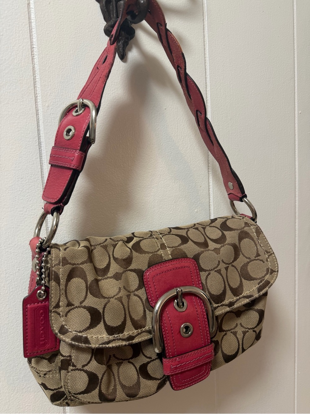 Vintage Y2K Coach Soho Pink Signature Shoulder Bag F11862